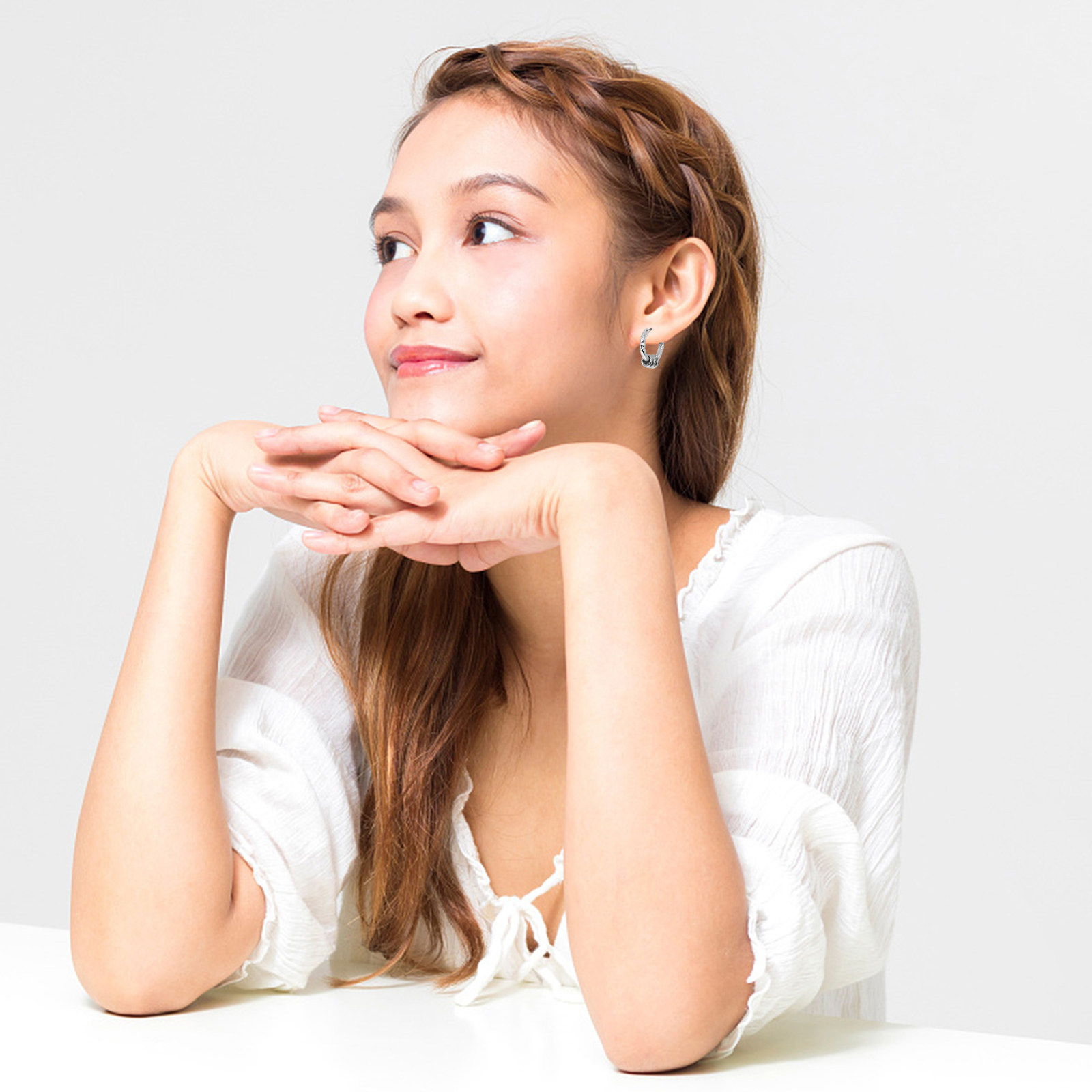 厚みのあるフープイヤリング 女性男性用 エスニックファッショ - Women Formal Wear Ethnic のレビューと価格